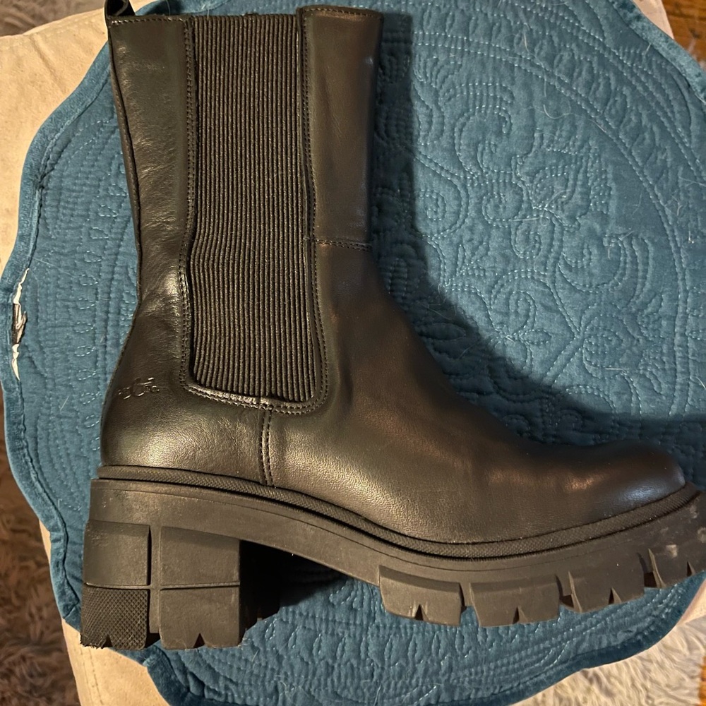 Bos. & Co. Black Leather Combat Boots Brunas Waterproof Chelsea Boot (worn once)